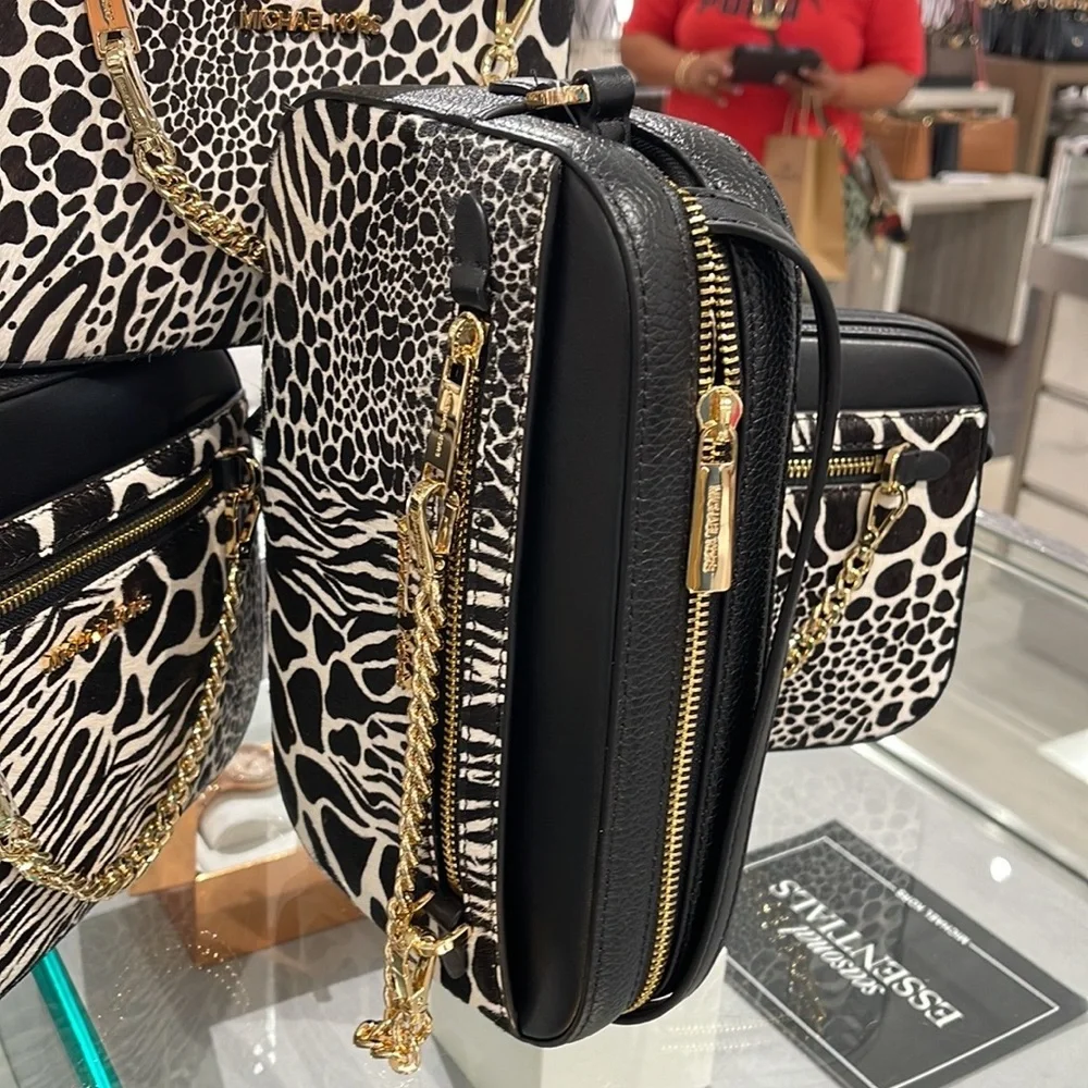MICHAEL KORS JET SET LARGE EAST WEST ZIP POCKET CHAIN XBODY BLACK NWT